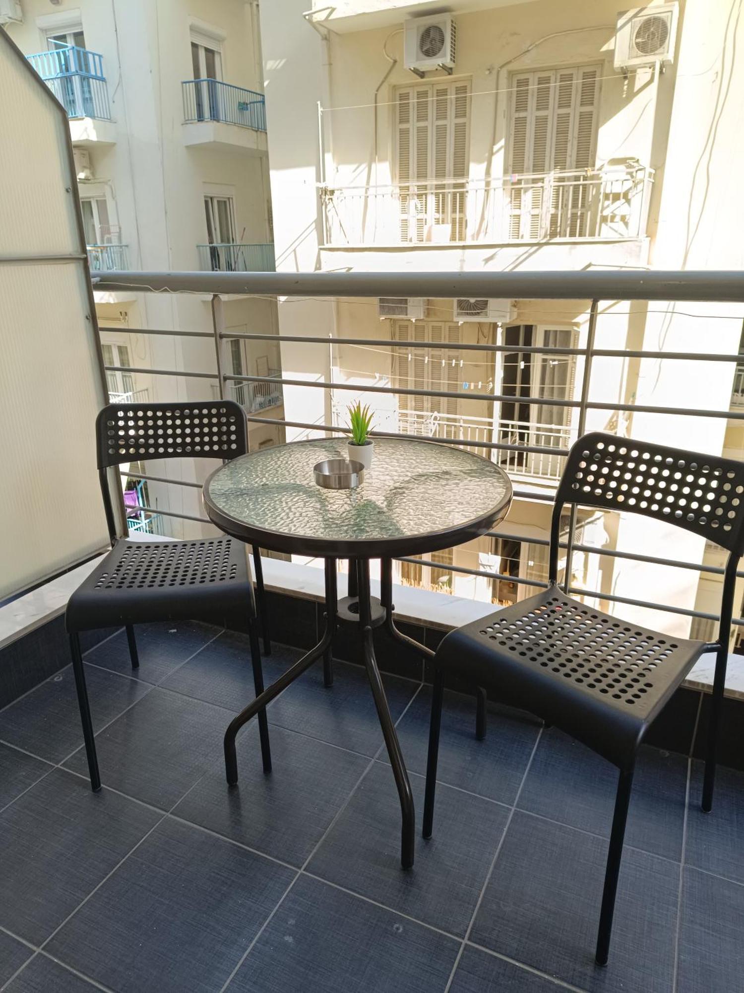 City Vibe-Siggrou 44 Family Studio سالونيك المظهر الخارجي الصورة